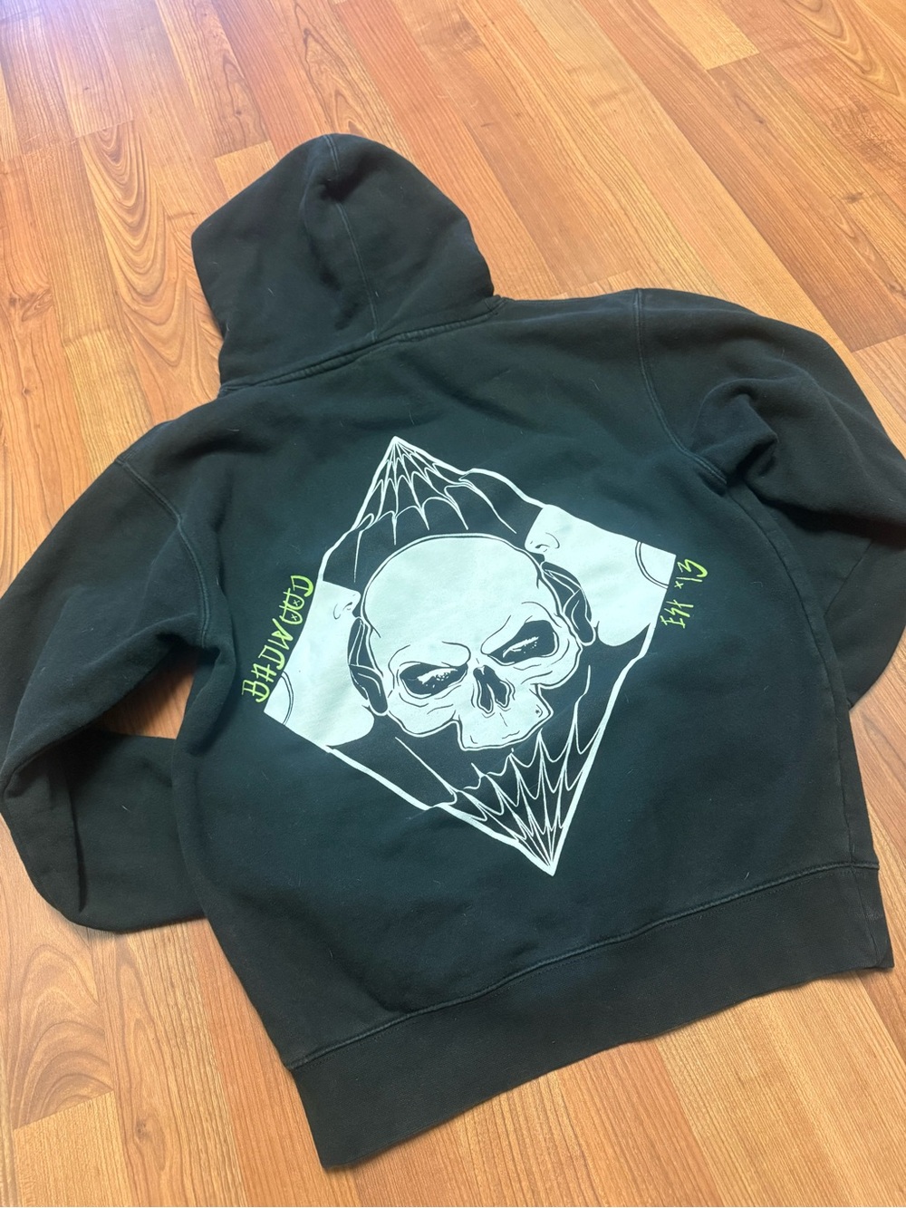 Black Skull Graphic Crewneck Sweater - Men